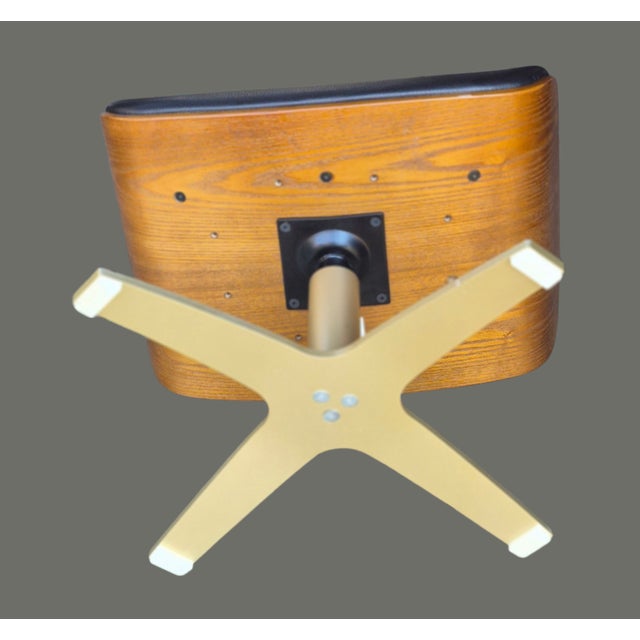 Wood Late 20th Century Danish Modern Swivel Foot Stool Black Leatherette Metal Base Ply Craft For Sale - Image 7 of 8