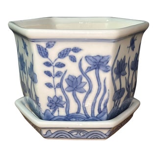 Vintage Chinoiserie Cachepot / Planter With Tray For Sale