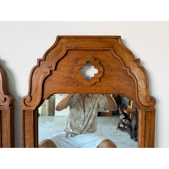 1970’s Vintage Thomasville Walnut Wall Mirrors – A Pair For Sale In Miami - Image 6 of 12