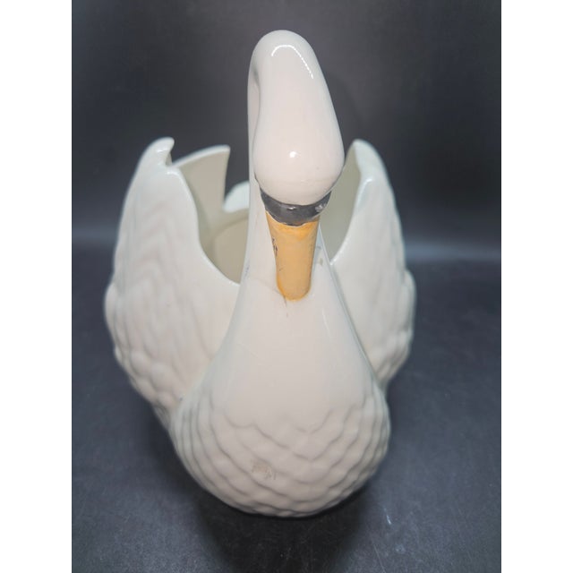 Vintage 1979 Holland Mold Hand Painted Yellow Bill Swan Figurine Bowl Planter
