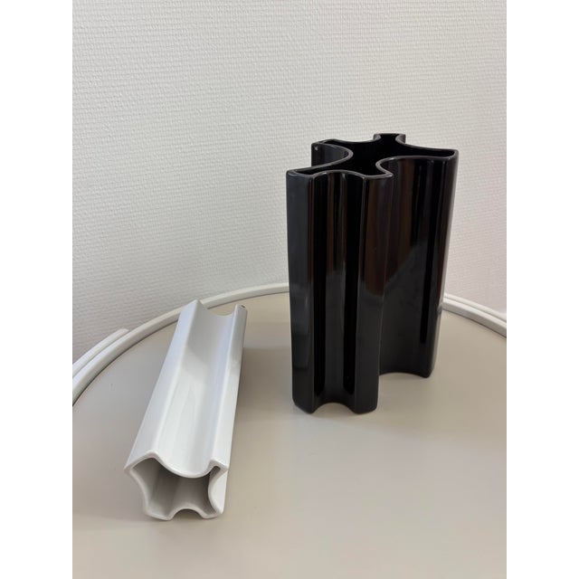 Black Black and White Ceramic Vases by Angelo Mangiarotti for Fratelli Brambilla, 1960s, Set of 2 For Sale - Image 8 of 8