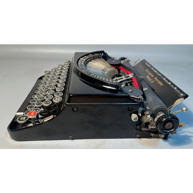 Art Deco Remington Portable Typewriter Model 5 Manual Streamliner Art Deco 1935 High Gloss Black Elite Typeface For Sale - Image 3 of 9