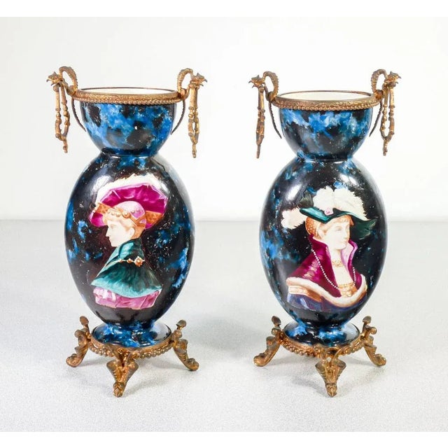 Hand-Painted Ceramic Vases, 1800s, Set of 2 For Sale - Image 9 of 9