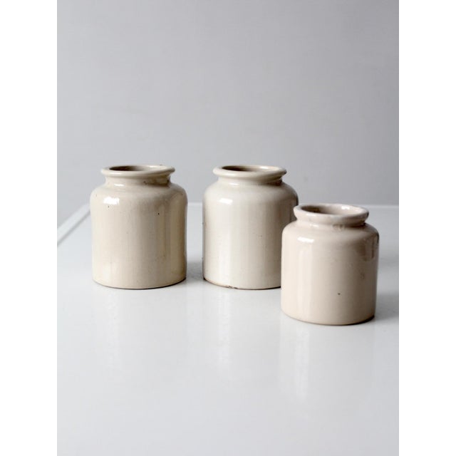 Cream Antique Early 20th Century Cream Stoneware Crocks, Set of 3 For Sale - Image 8 of 15