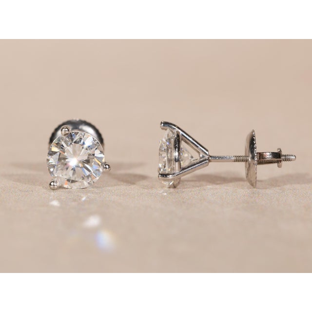 Contemporary The Virgil Village: 1.96 Carat Total Weight Diamond Stud Earrings in Platinum Martini Settings, 2 Pieces For Sale - Image 3 of 10