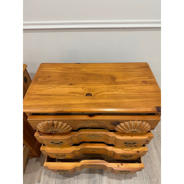 Wood 1990s Lexington Link Taylor Carved Shell Pine Chest of Drawers /Nighstands, A Pair For Sale - Image 7 of 12