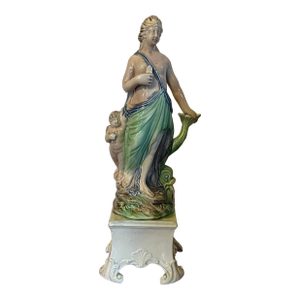 Antique 18th Century English George III Ralph Wood Staffordshire Prattware Figure of Venus and Cupid