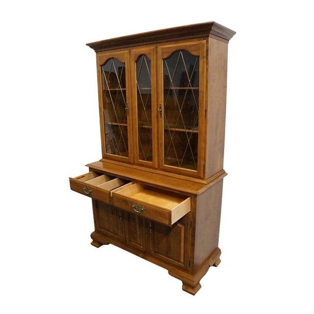 Brown Ethan Allen Heirloom Nutmeg Maple 44" Buffet W. China Cabinet 10-6037 / 10-6038 For Sale - Image 8 of 15