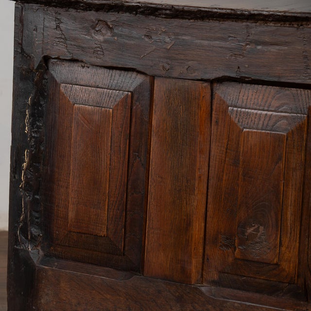 17th Century Chestnut Console Buffet Sideboard From Portugal For Sale - Image 10 of 17