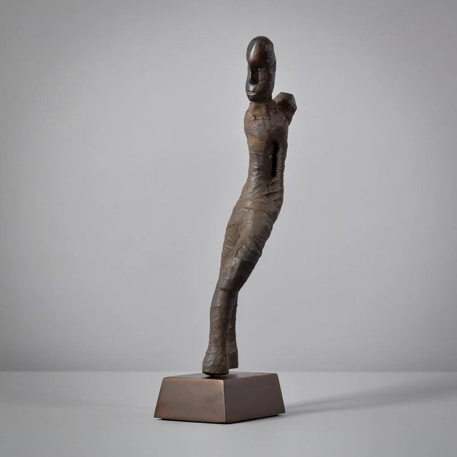 Early 20th Century Pere Male Figure with Pipe Tanzania For Sale - Image 4 of 13