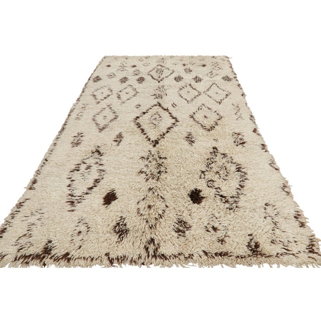 1950s Vintage Moroccan Rug in Beige and Brown Diamond Patterns, From Rug & Kilim For Sale - Image 5 of 7
