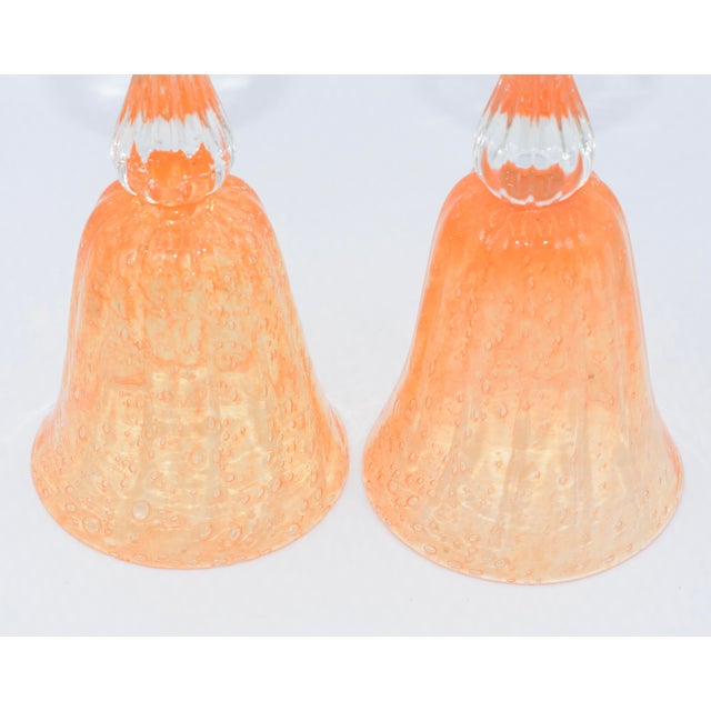 1990s Val De Pome Christophe Saba Biot Seeded Wine/Water Stemware Goblets, France- Set of 2 For Sale - Image 4 of 5