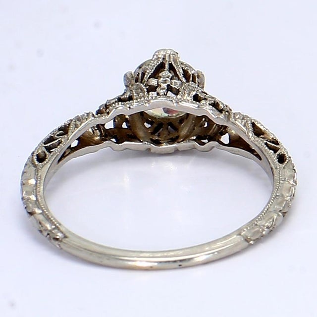 Vintage 18k White Gold Ring With ~0.5ct Center Stone - Size 6 For Sale - Image 4 of 6