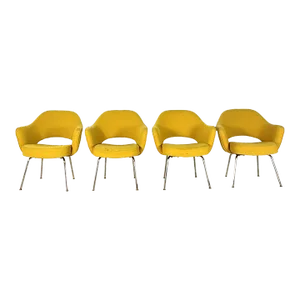 Mid 20th Century Saarinen Yellow Executive Chairs by Knoll - Set of 2