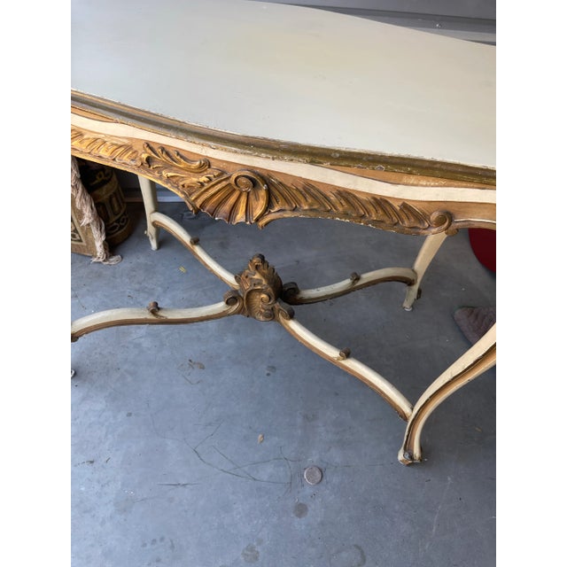 Light Yellow 1940s Vintage French Foyer Console Table With Patinated Painted Finish For Sale - Image 8 of 12