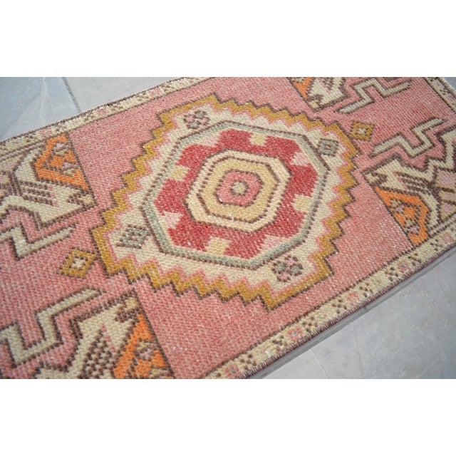 1970s Entryway Rug, Bath Mat, Kitchen Decor, Small Rug, Turkish Rug, Doormat 1'6" X 3'1" For Sale - Image 10 of 12