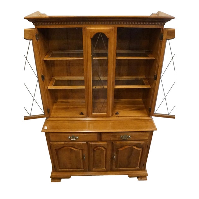 Late 20th Century Ethan Allen Heirloom Nutmeg Maple 44" Buffet W. China Cabinet 10-6037 / 10-6038 For Sale - Image 5 of 15