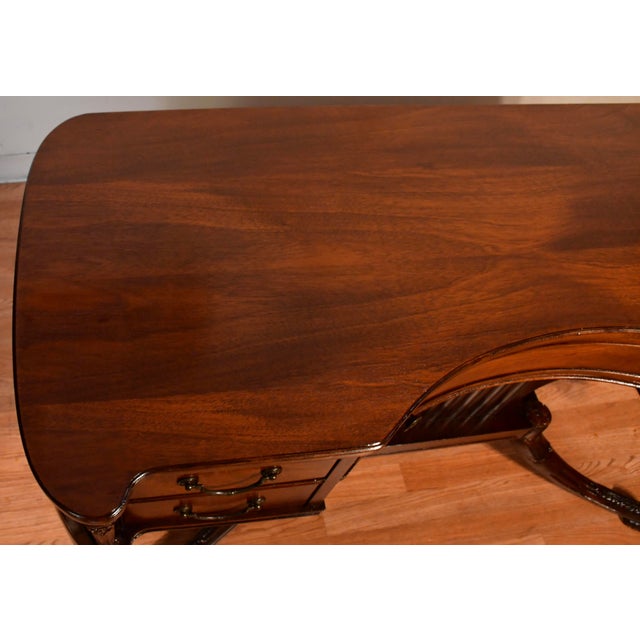 Traditional 1920s Antique English Regency Style Mahogany Vanity Desk / Makeup Table For Sale - Image 3 of 17