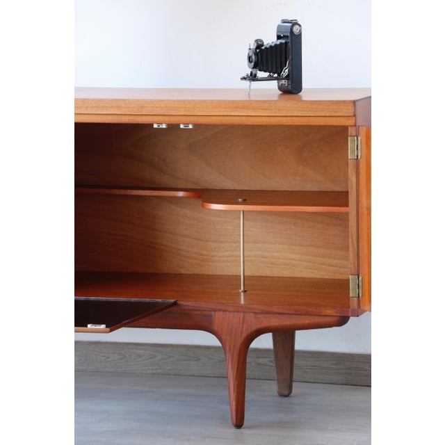 Vintage Teak Sideboard from Greaves & Thomas, 1960s For Sale - Image 15 of 18