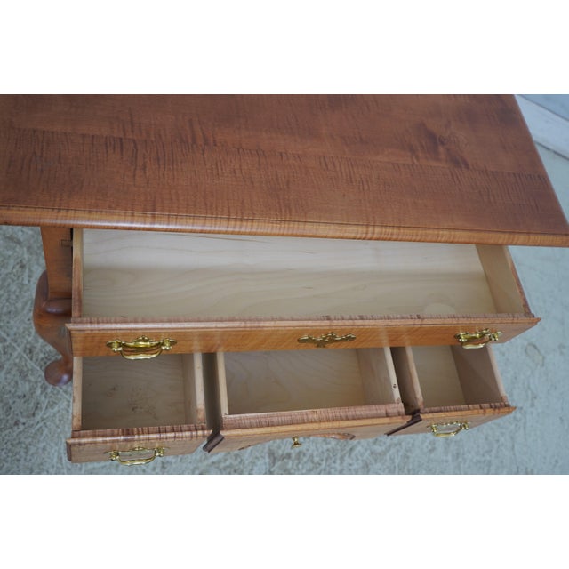 1980s Tiger Maple Hand Crafted New England Lowboy For Sale - Image 4 of 18