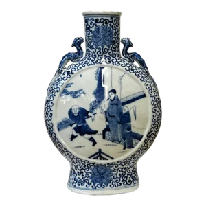 Chinese Blue White Porcelain Oriental Scenery Round Shape Flat Vase