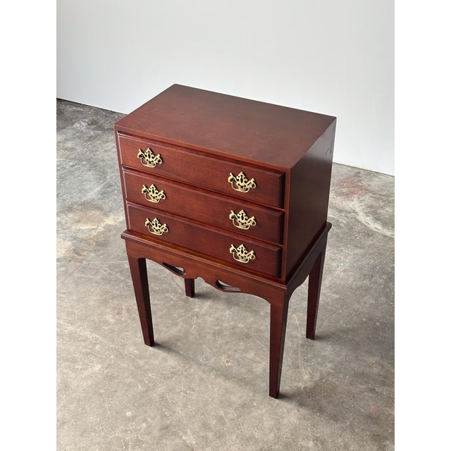 Georgian Chippendale Mahogany Three-Drawer Chest on Stand, 1960s For Sale - Image 4 of 16