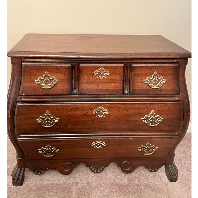 1960s 1960s Drexel Chippendale Bombe Bachelor Chest For Sale - Image 5 of 8