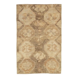 Galerie Shabab Collection Mid-20th Century Turkish Anatolian Accent Rug For Sale