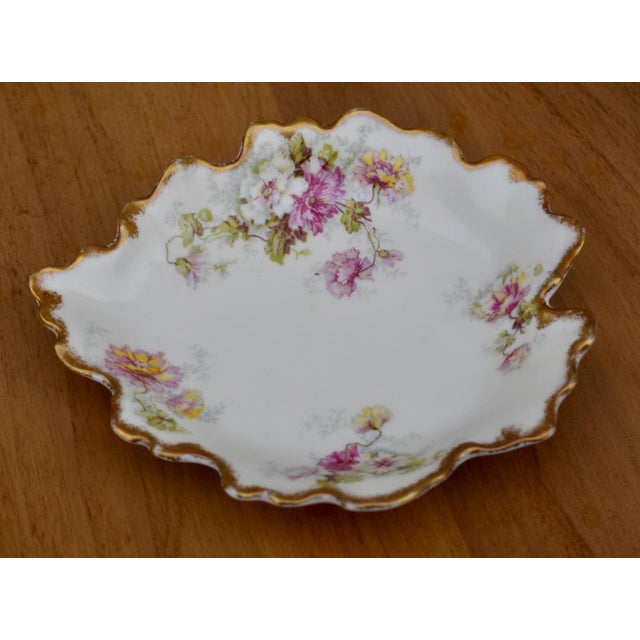 White Antique Limoges Trinket Dish Elite Works France Porcelain Floral Leaf Shape Gilt For Sale - Image 8 of 15