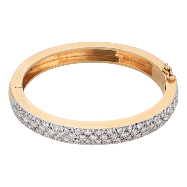 Vintage 2.30 Carat Diamond 14k Yellow Gold Bangle Bracelet For Sale