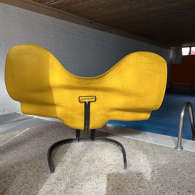 Elephant Chair in Yellow with Black Base by Bernard Rancillac, 1985 For Sale - Image 6 of 18
