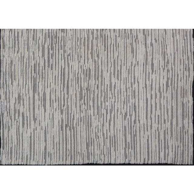 Large Modern Abstract Hi-Low Rug in Light Cream and Dark Gray For Sale In Atlanta - Image 6 of 11