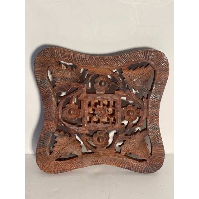 1960s 1960s Carved Wood Trivets or Wall Decor Plates - Set of 3 For Sale - Image 5 of 6