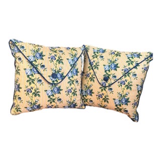 Pair of Longaberger Decorative Pillows Rose Trellis For Sale