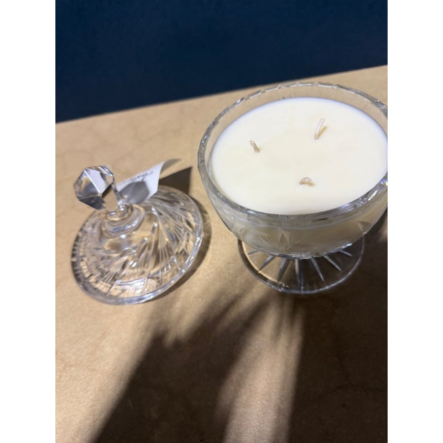 English Vintage 1980s Cut Crystal Footed Lidded Bonbonnière 3-Wick Candle by Antique Flames For Sale - Image 3 of 3