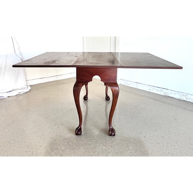 Late 20th Century Queen Ann, Drop Leaf Table in Solid Mahogany Wood by Banks Coldstone Co. For Sale In Naples, FL - Image 6 of 13