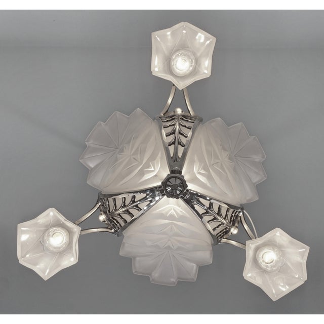 Degue & Jamain French Art Deco Nickeled Bronze & Frosted Glass Chandelier 1930s For Sale - Image 6 of 13