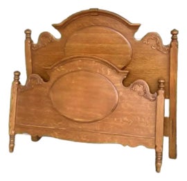 Example of Lexington Furniture Bedframes