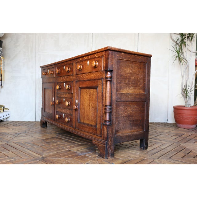 Traditional Mid 18th Century George III Oak Dresser Buffet, England For Sale - Image 3 of 18