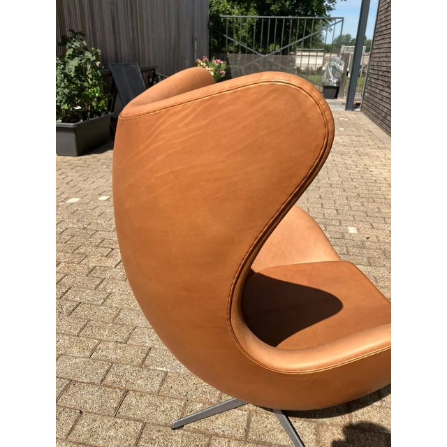 Fritz Hansen Egg Chair 07-'63 Cognac Camel Vintage Leather For Sale - Image 4 of 17