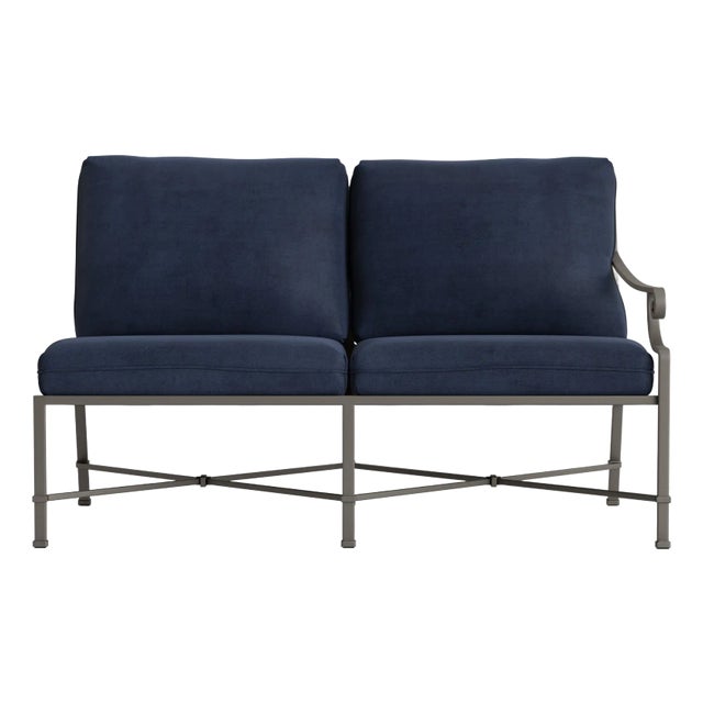 Brown Jordan Venetian Right Arm Loveseat, Mica frame with Fusion Neptune fabric For Sale