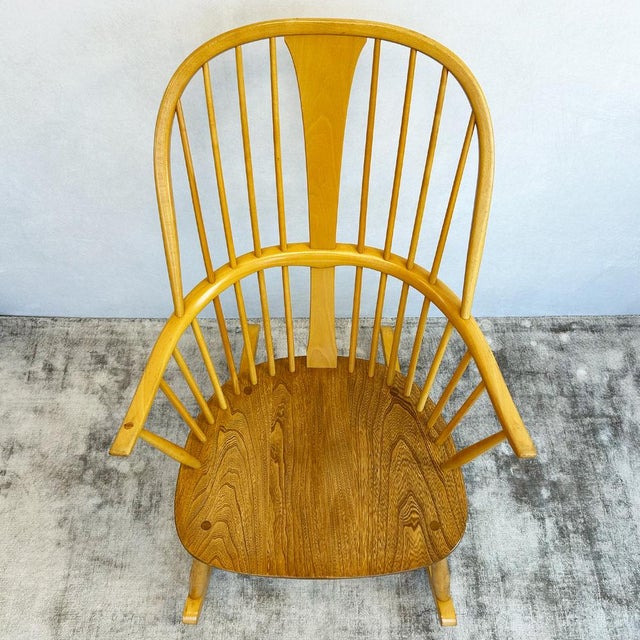1970s Model 7912 Chairmakers Rocking Chair by Lucian Ercolani for Ercol, 1970s For Sale - Image 5 of 10