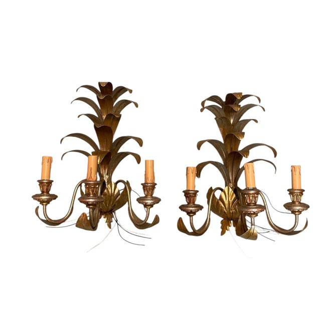 Hollywood Regency Pair of Vintage Gilt Metal Pineapple Wall Sconces For Sale - Image 3 of 12