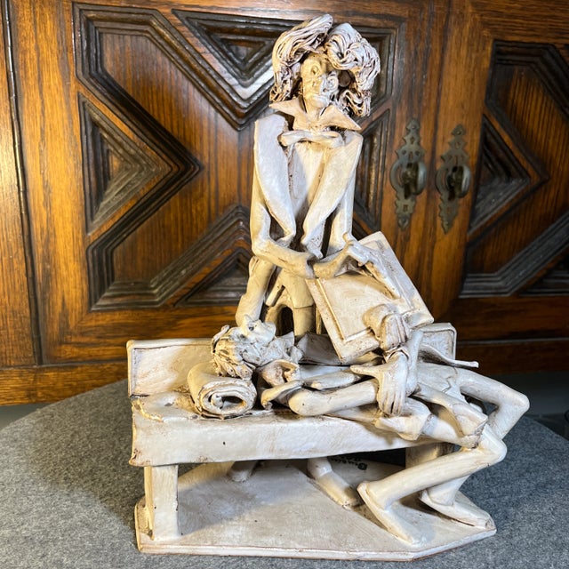 Psychiatrist & Patient. I love the subject matter of this and imagine it being a great conversation piece. Cool neutral...