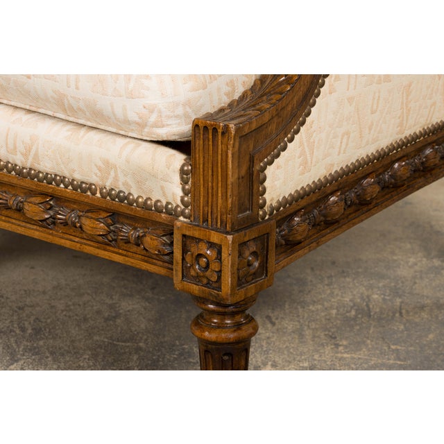 Late 19th Century French Louis XVI Style Oak Canapé in Cream Jacquard For Sale - Image 10 of 18