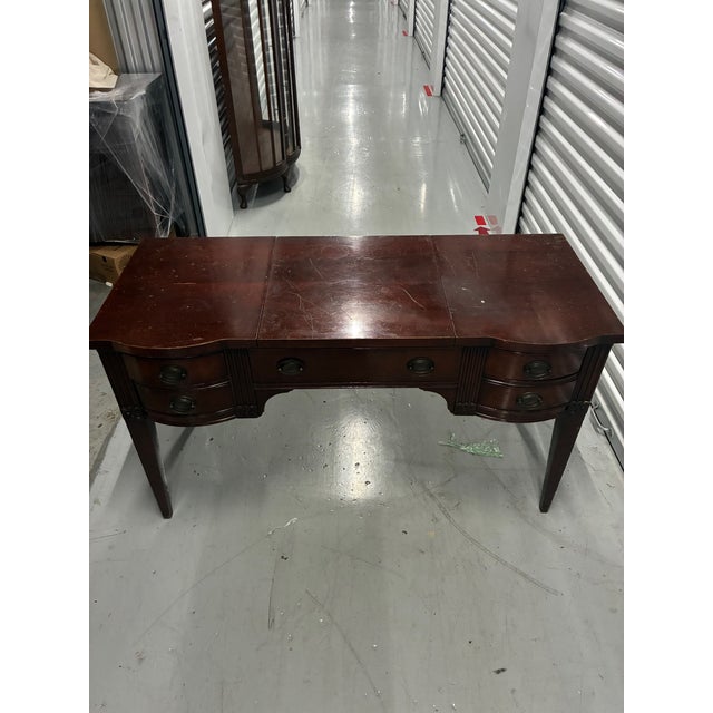 Hepplewhite Mid-20th Century Hepplewhite Federal Style Serpentine Mahogany Vanity/Desk Table With Mirror. For Sale - Image 3 of 13