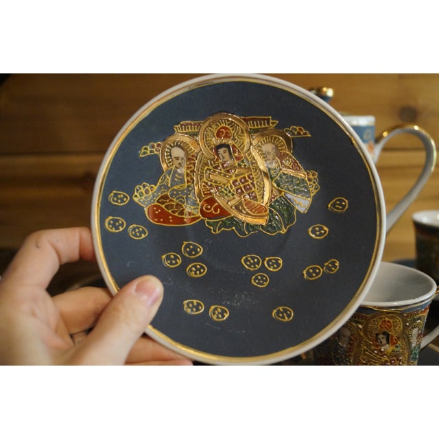 Asian 1950s Satsuma Moriage Hand-Painted Porcelain Tea Pot Set- 17 Pieces For Sale - Image 3 of 12