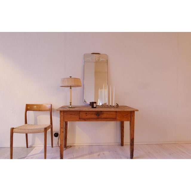 Genuinely nice art deco swedish table lamp made in the 1940s for nk nordiska kompaniet. This lamp made with a base of...