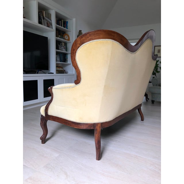 Late 19th Century Rococo Revival Carved Walnut Camelback Settee For Sale - Image 4 of 6