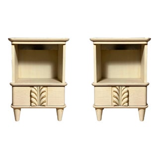 Robsjohn Gibbings Feather Handle Endtables Nightstands - A Pair For Sale